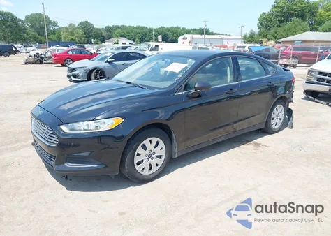 2013 Ford Fusion S z USA, uszkodzony, nr VIN 3FA6P0G71DR328306
